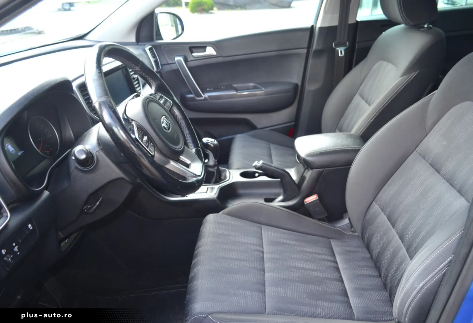KIA SPORTAGE MT