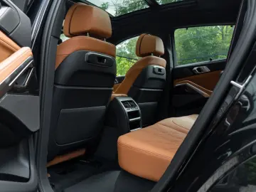 BMW X6 30d M SPORT.DR.ASS.PANO.LUFTF.LED.H K.HUD.360