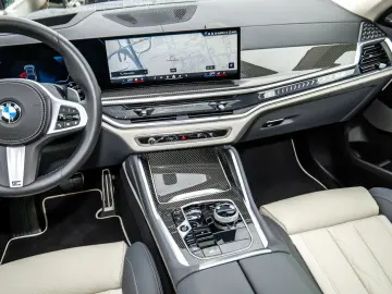 BMW X6 xDrive30d M Sport PANO HUD ACC RFK NAVI LED D