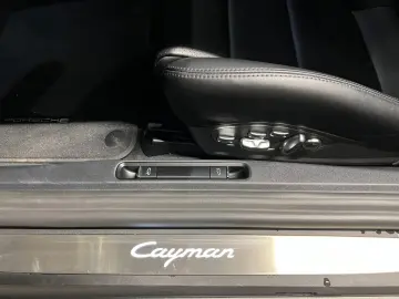 PORSCHE Cayman (718) Style Edition  Sportsitze 18-Wege
