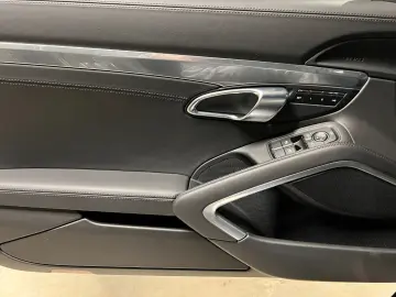 PORSCHE Cayman (718) Style Edition  Sportsitze 18-Wege