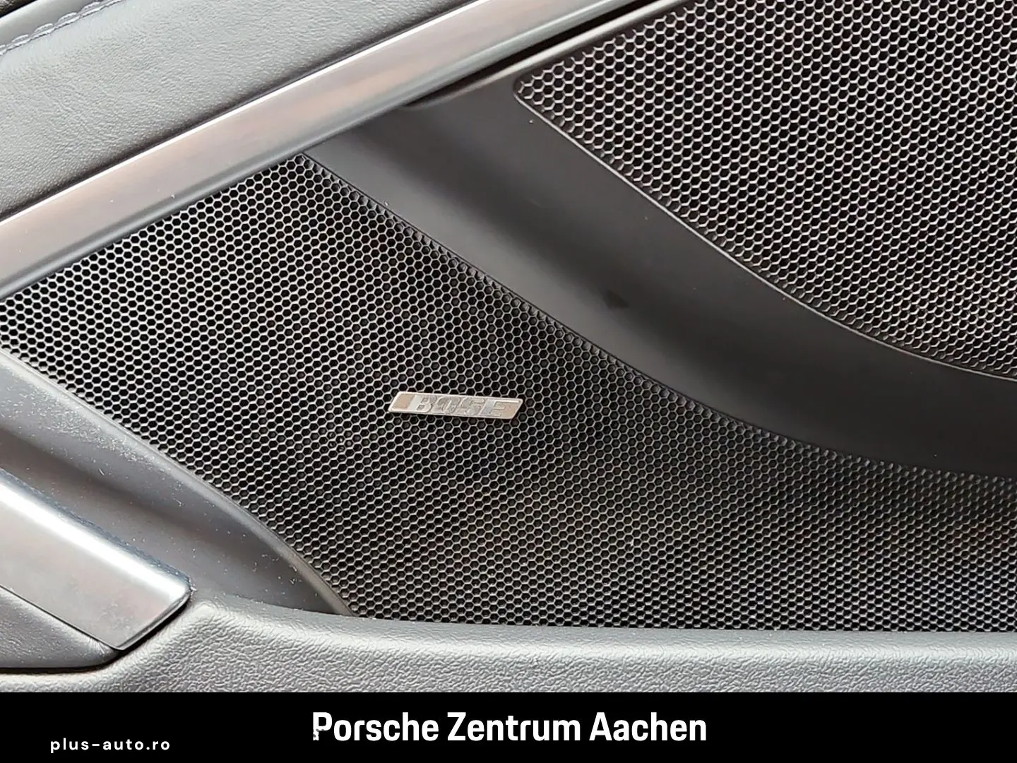 PORSCHE Cayman 718 BOSE 20-Zoll Rückfahrkamera