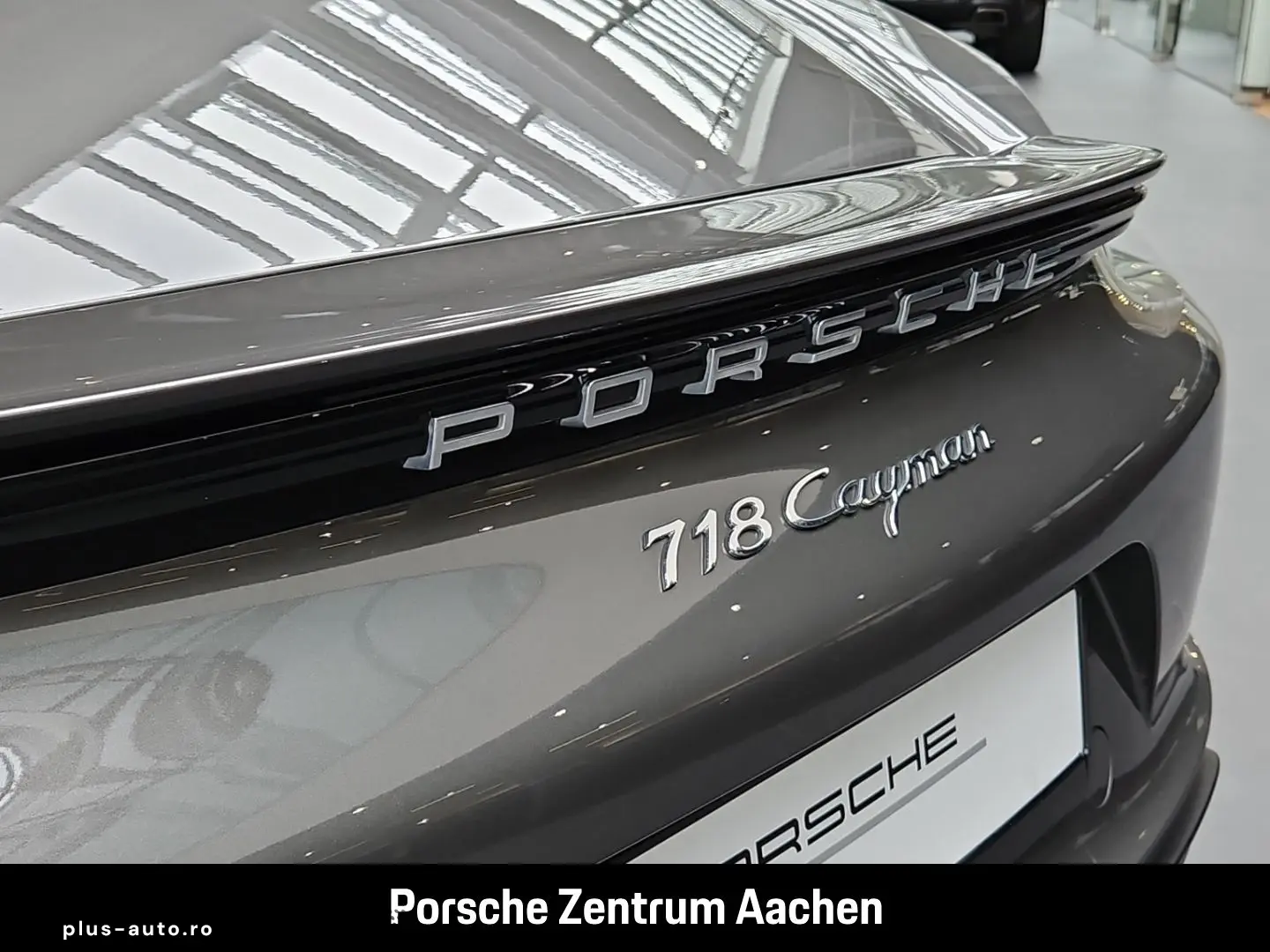 PORSCHE Cayman 718 BOSE 20-Zoll Rückfahrkamera