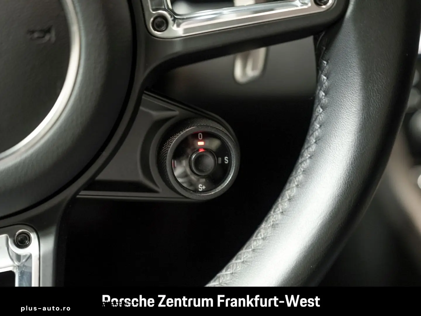 PORSCHE Cayman 718 T Sport Chrono Package nur 33.450 km