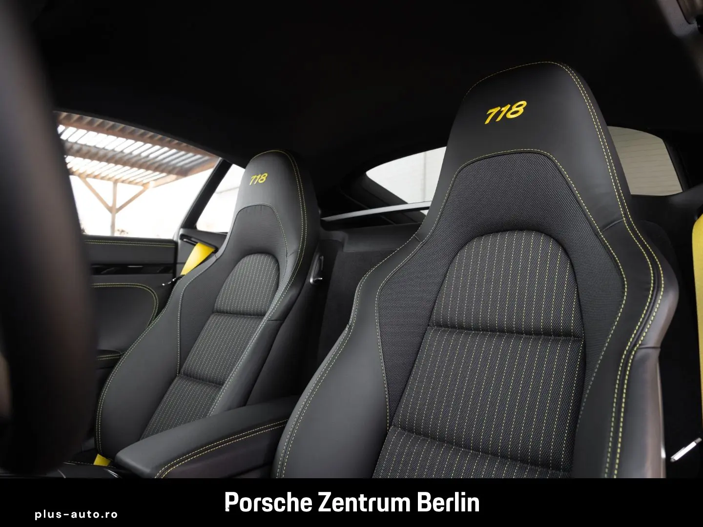 PORSCHE Cayman 718 T 1.Hand nur 1.360km BOSE Sportsitze