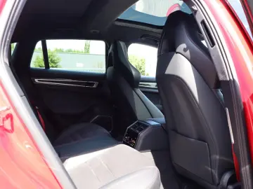 PORSCHE Panamera GTS Sport Turismo  SPORT-DESIGN STANDHE