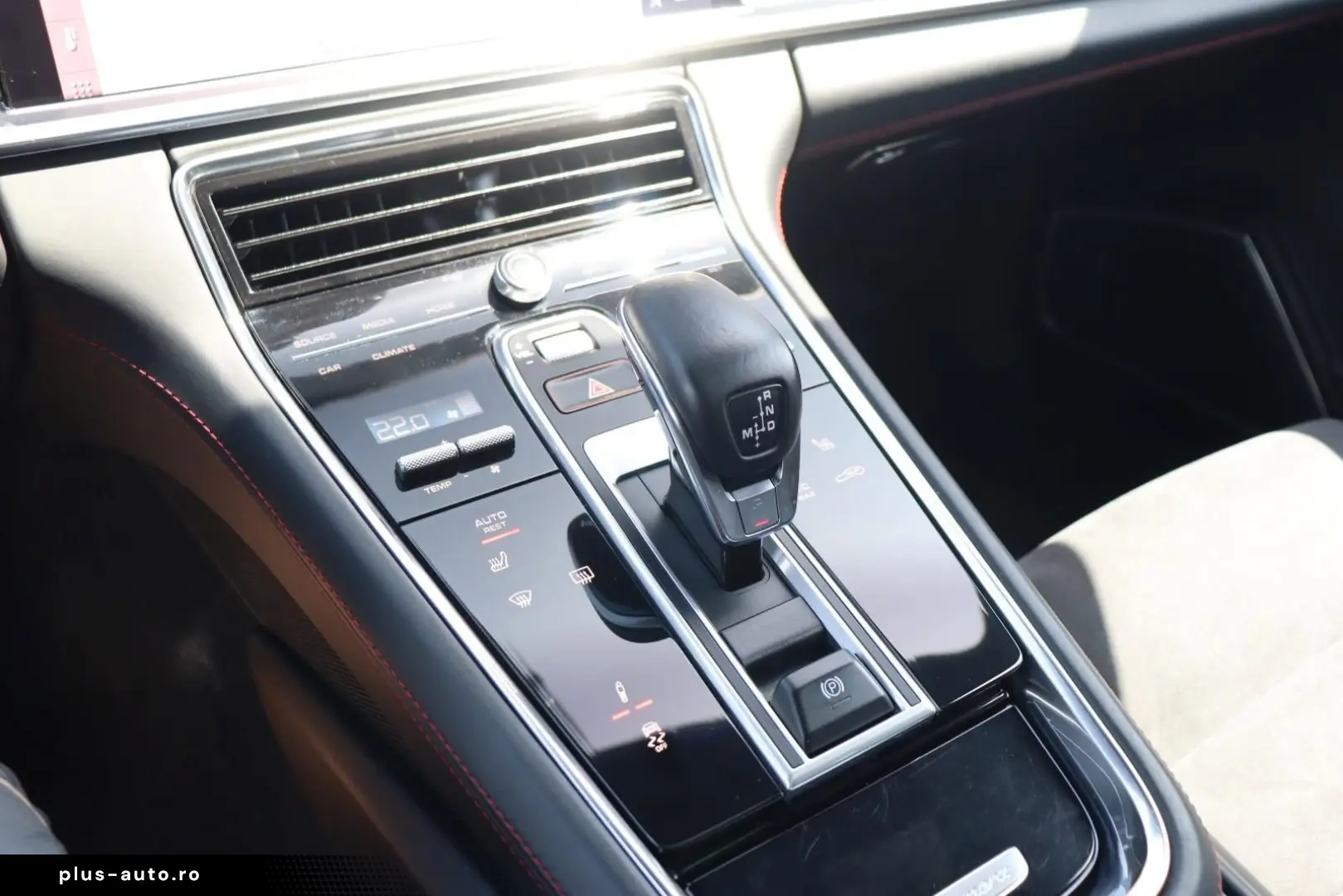 PORSCHE Panamera GTS Sport Turismo  SPORT-DESIGN STANDHE