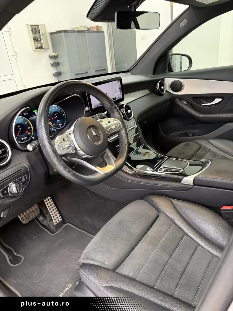MERCEDES GLC COUPE AMG  2020