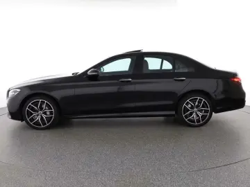 Mercedes-Benz E 300 e 4M AMG