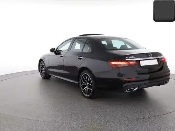 Mercedes-Benz E 300 e 4M AMG