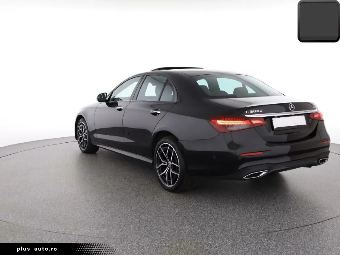 Mercedes-Benz E 300 e 4M AMG