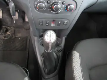 DACIA SANDERO 0.9 TCe 90CP Stepway EU6