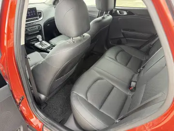Kia XCeed Platinum 1.6 MHEV Diesel Automat 2022 136 CP