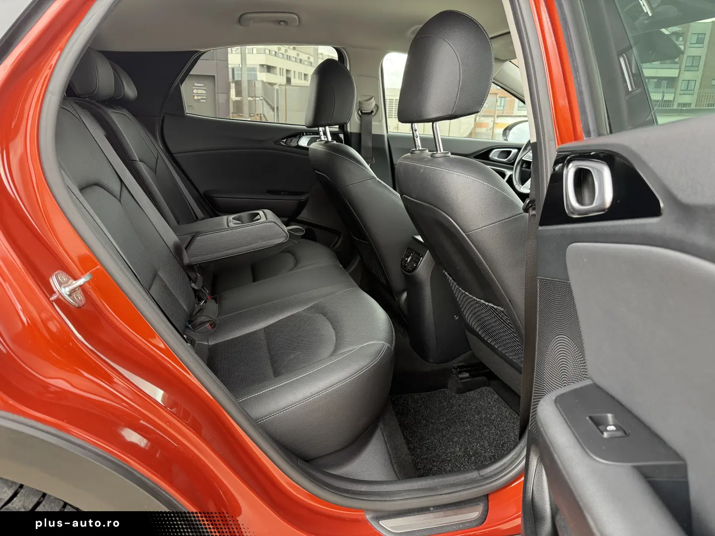 Kia XCeed Platinum 1.6 MHEV Diesel Automat 2022 136 CP