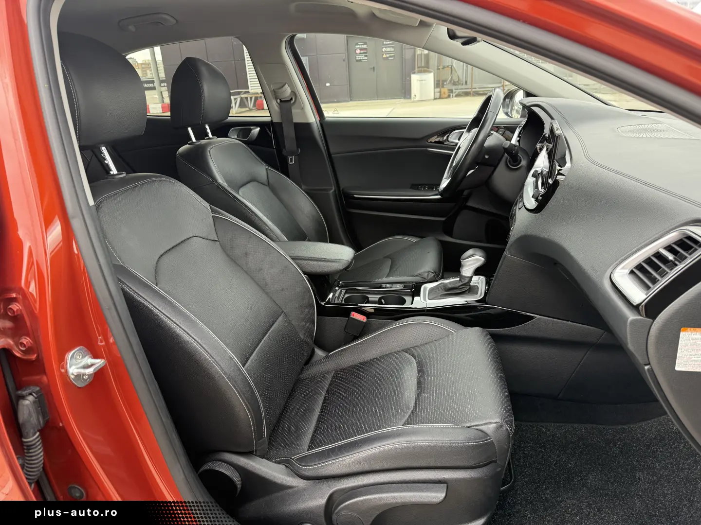 Kia XCeed Platinum 1.6 MHEV Diesel Automat 2022 136 CP