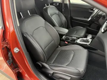 Kia XCeed Platinum 1.6 MHEV Diesel Automat 2022 136 CP