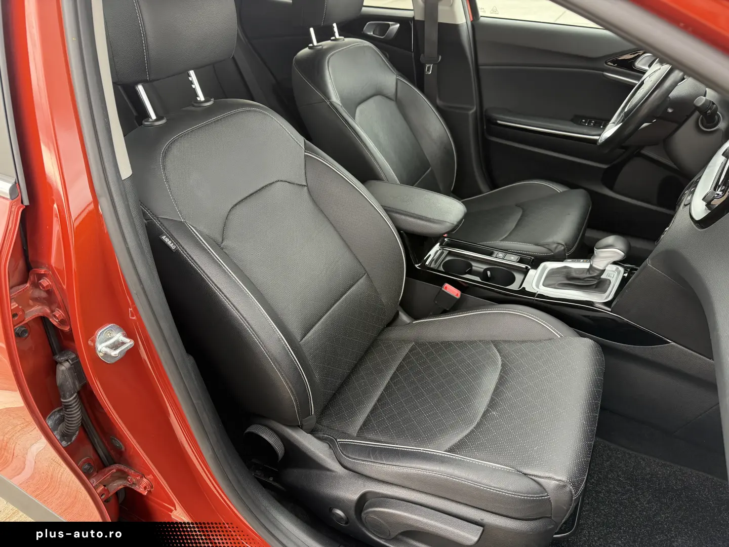 Kia XCeed Platinum 1.6 MHEV Diesel Automat 2022 136 CP