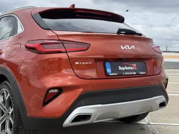 Kia XCeed Platinum 1.6 MHEV Diesel Automat 2022 136 CP