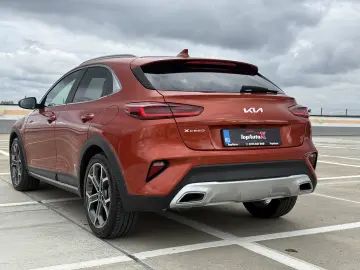Kia XCeed Platinum 1.6 MHEV Diesel Automat 2022 136 CP
