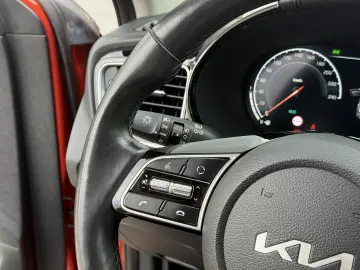 Kia XCeed Platinum 1.6 MHEV Diesel Automat 2022 136 CP