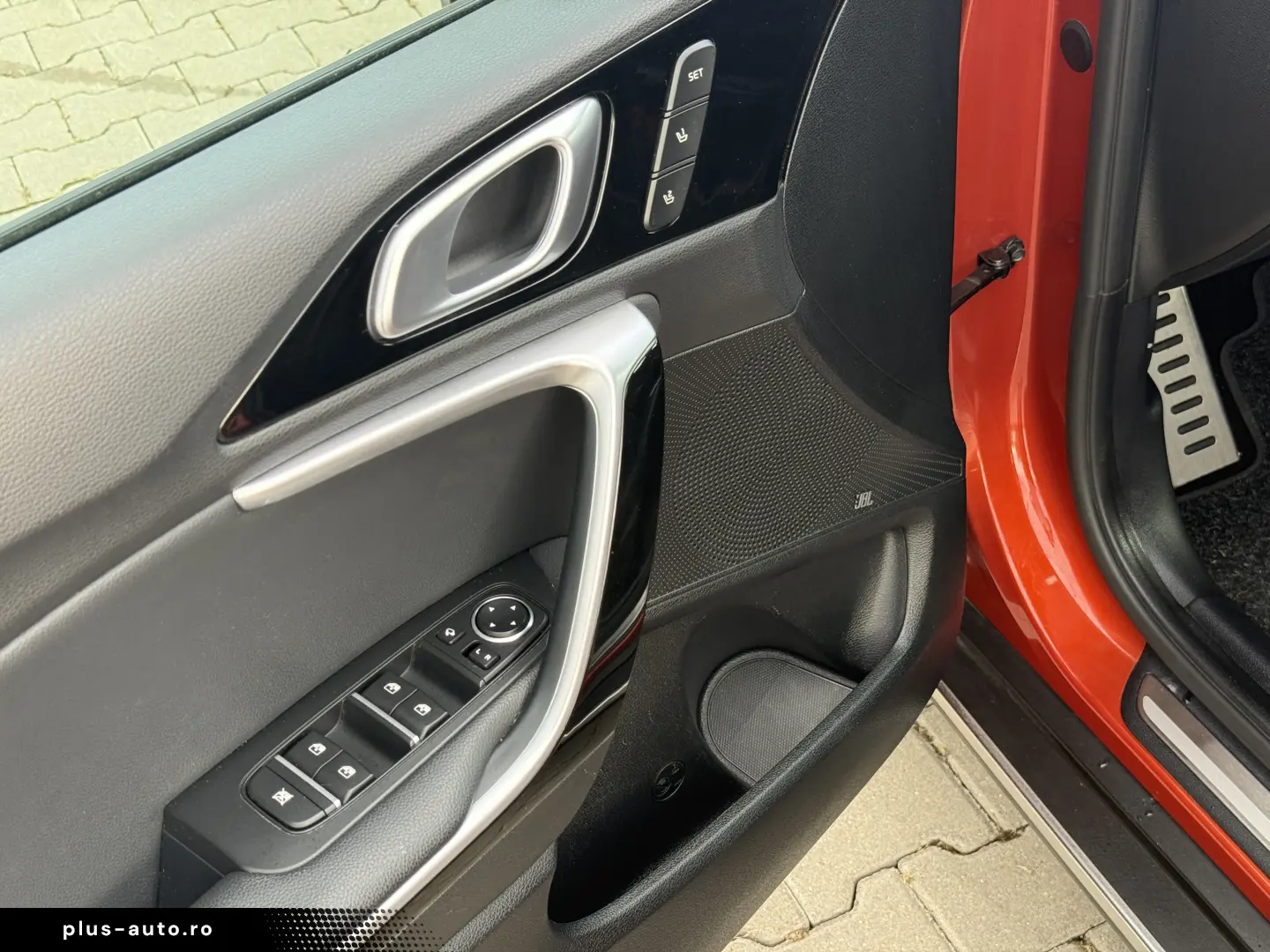 Led   JBL   Memorii   Piele   MHEV   Facelift   TVA deduc.