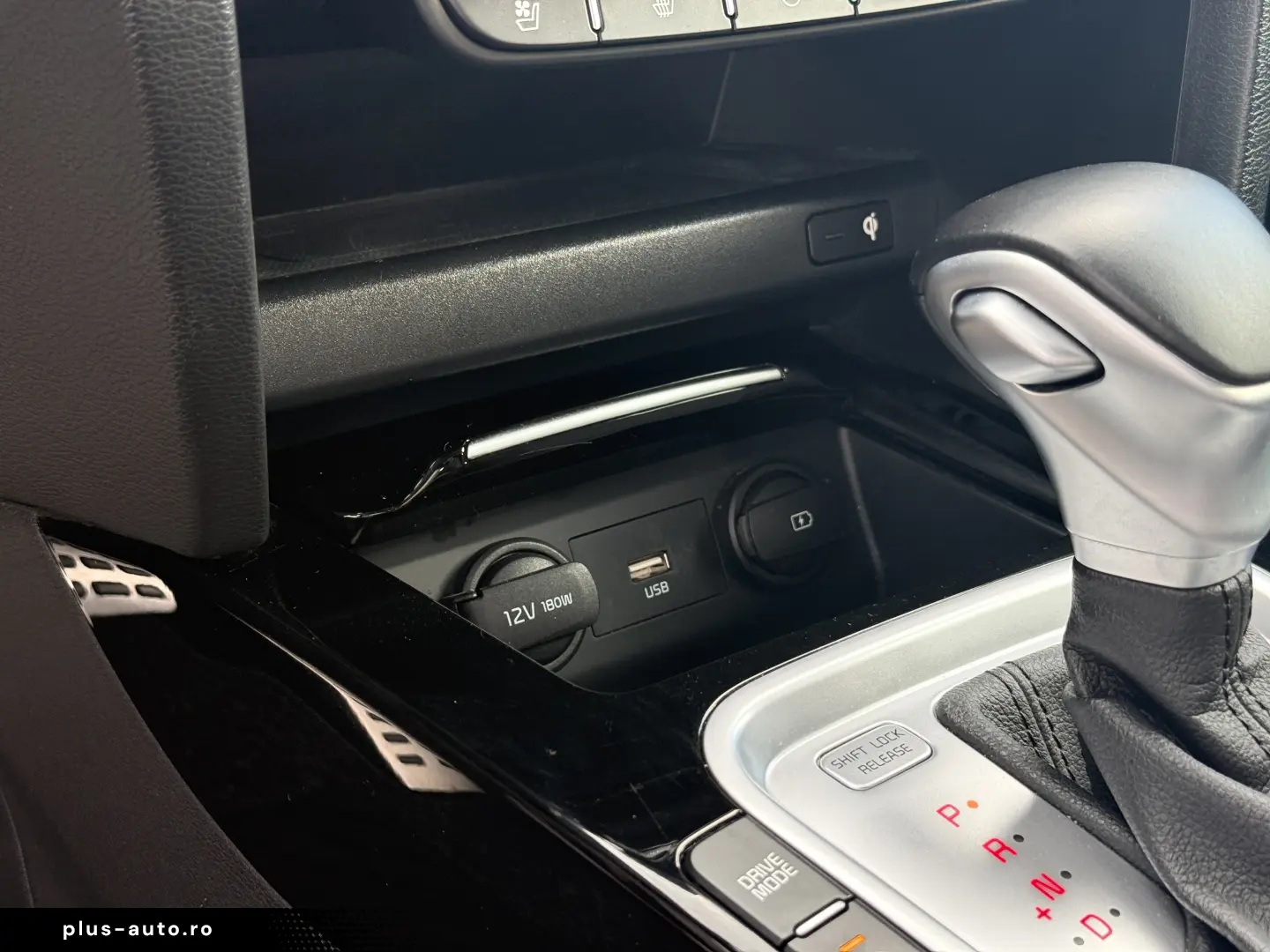 Led   JBL   Memorii   Piele   MHEV   Facelift   TVA deduc.