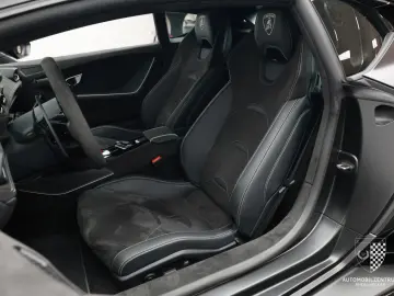 LAMBORGHINI Huracan Tecnica