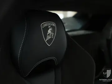 LAMBORGHINI Huracan Tecnica