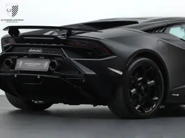 LAMBORGHINI Huracan Tecnica