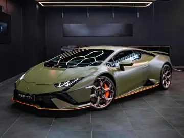 LAMBORGHINI Huracan Tecnica Verde Turbine green