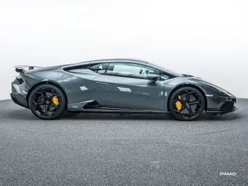 LAMBORGHINI  Huracan Tecnica   Racing Seats  Lift