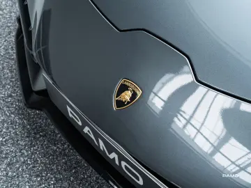 LAMBORGHINI  Huracan Tecnica   Racing Seats  Lift