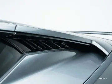 LAMBORGHINI  Huracan Tecnica   Racing Seats  Lift