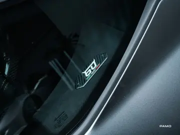 LAMBORGHINI  Huracan Tecnica   Racing Seats  Lift