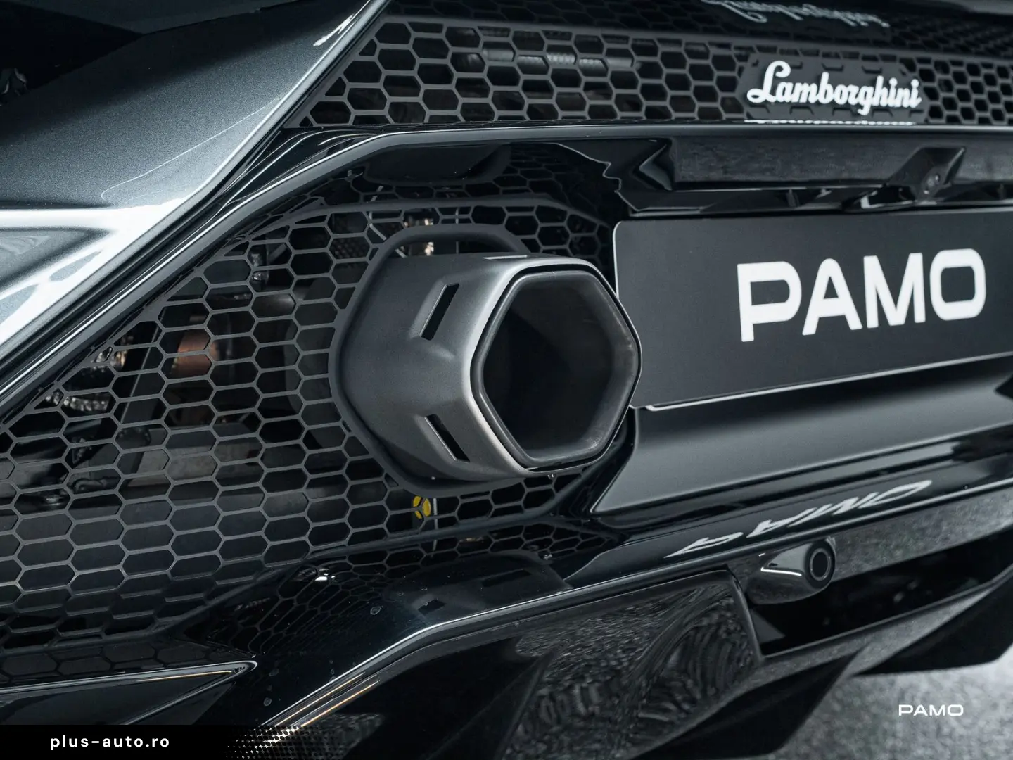 LAMBORGHINI  Huracan Tecnica   Racing Seats  Lift