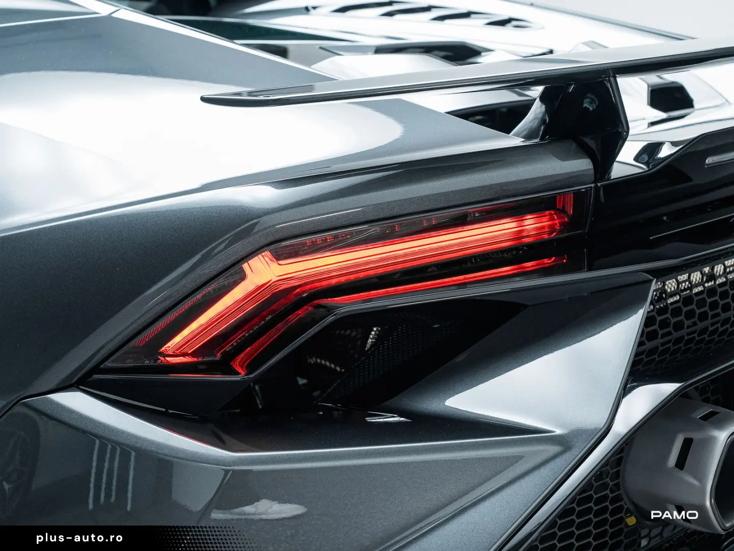LAMBORGHINI  Huracan Tecnica   Racing Seats  Lift