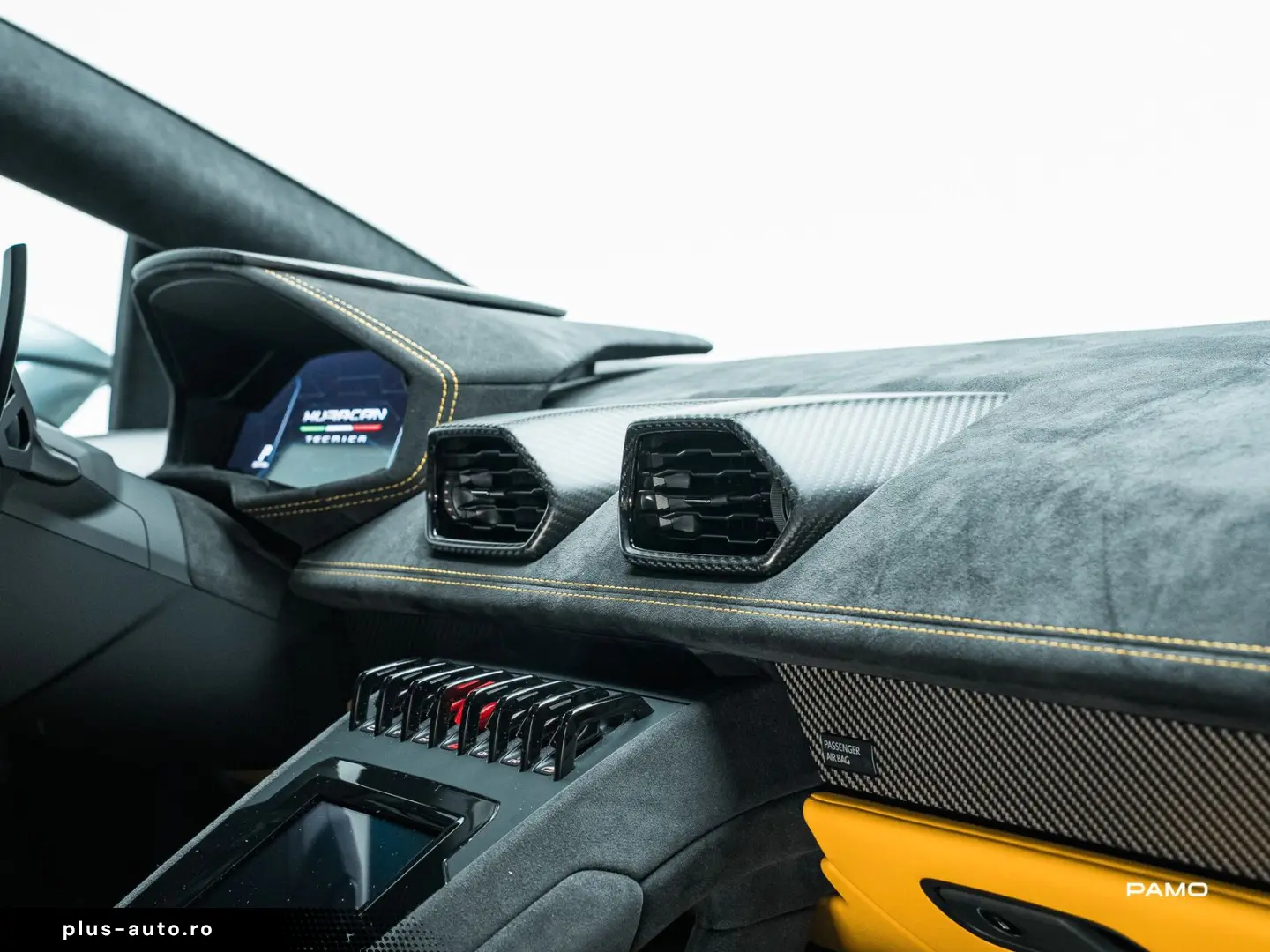 LAMBORGHINI  Huracan Tecnica   Racing Seats  Lift