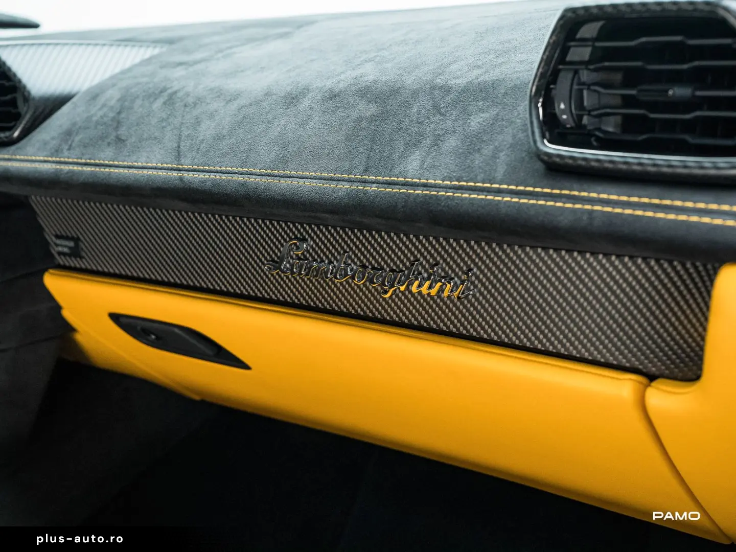 LAMBORGHINI  Huracan Tecnica   Racing Seats  Lift