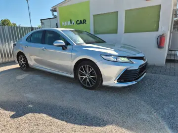 Toyota Camry 2.5 HYBRID E XECUTIVE E-CVT