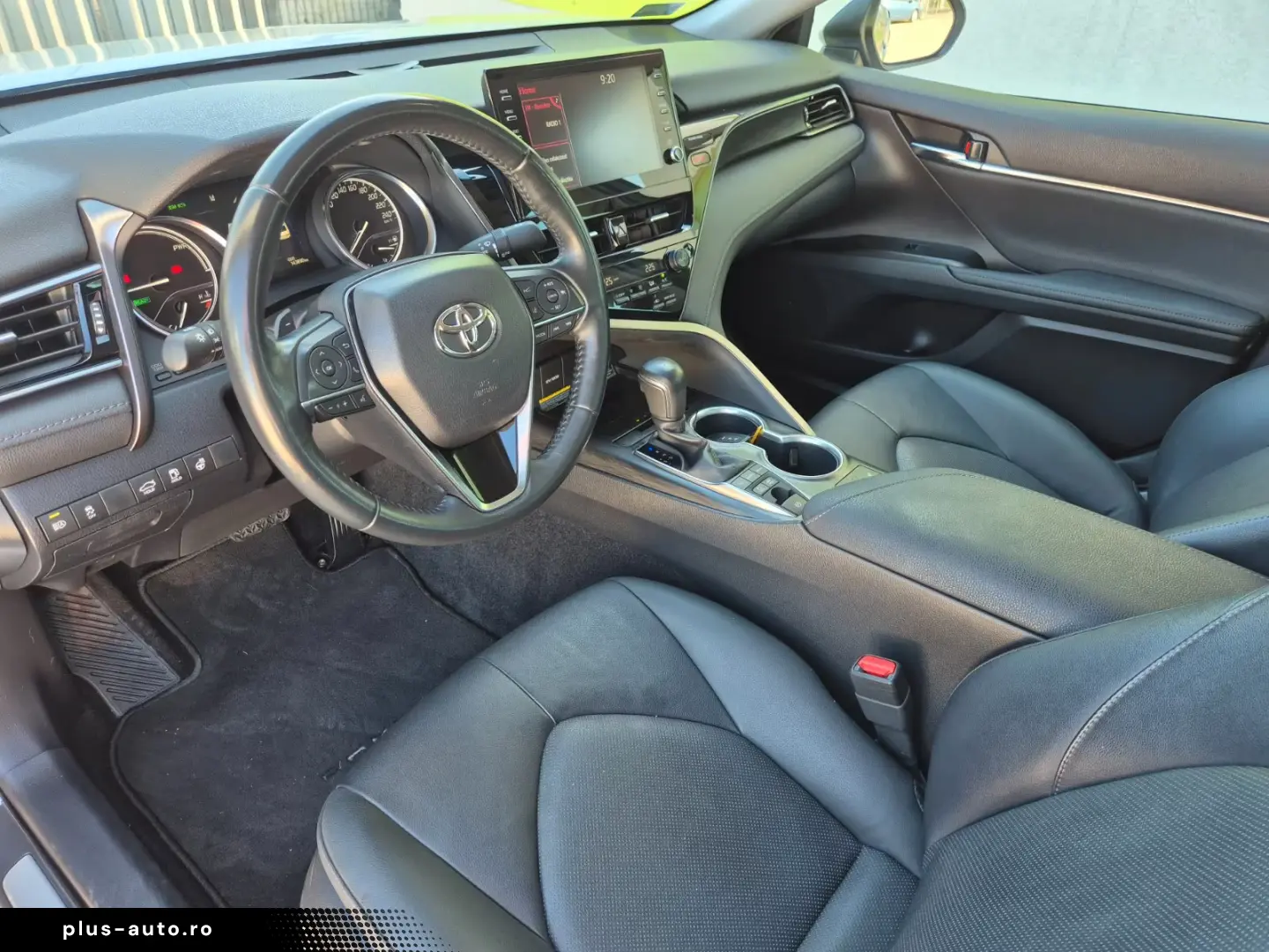 Toyota Camry 2.5 HYBRID E XECUTIVE E-CVT