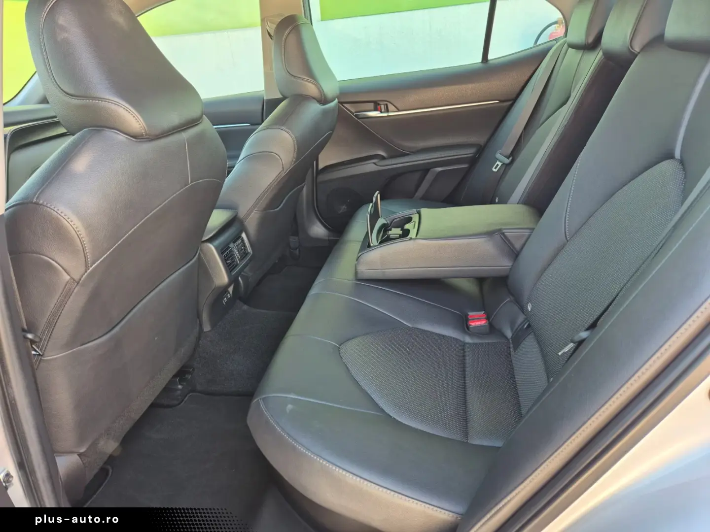 Toyota Camry 2.5 HYBRID E XECUTIVE E-CVT