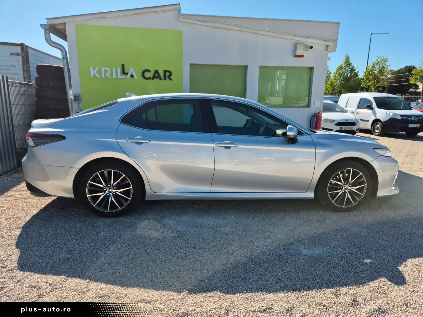Toyota Camry 2.5 HYBRID E XECUTIVE E-CVT