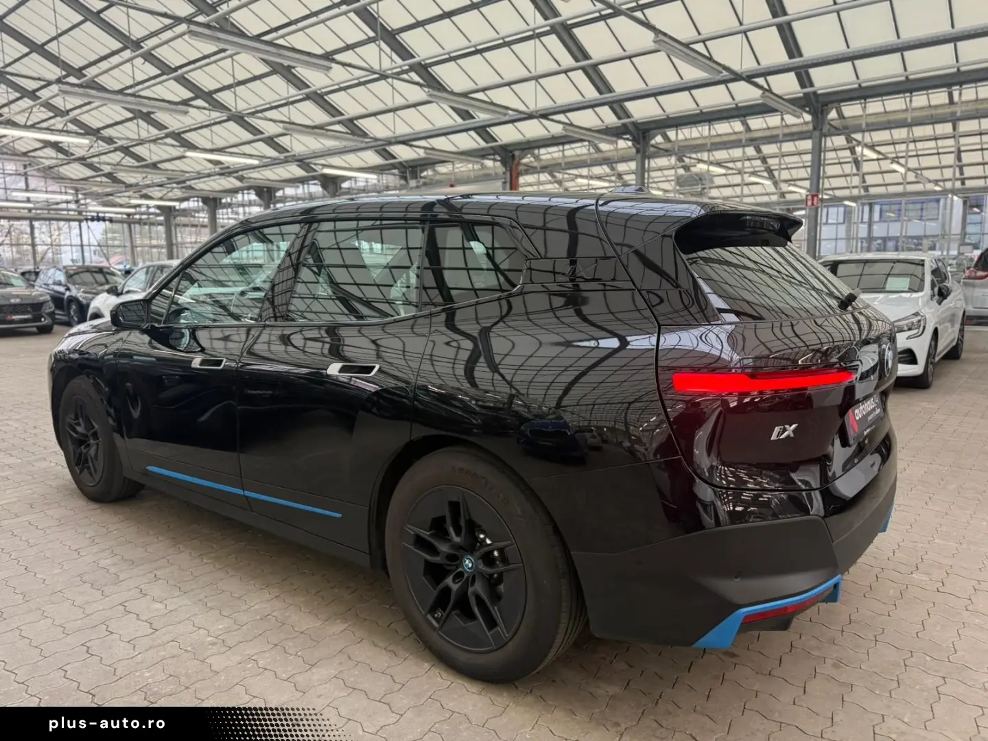 BMW iX xDrive40 76 6 kWh Kamera Sitzhzg