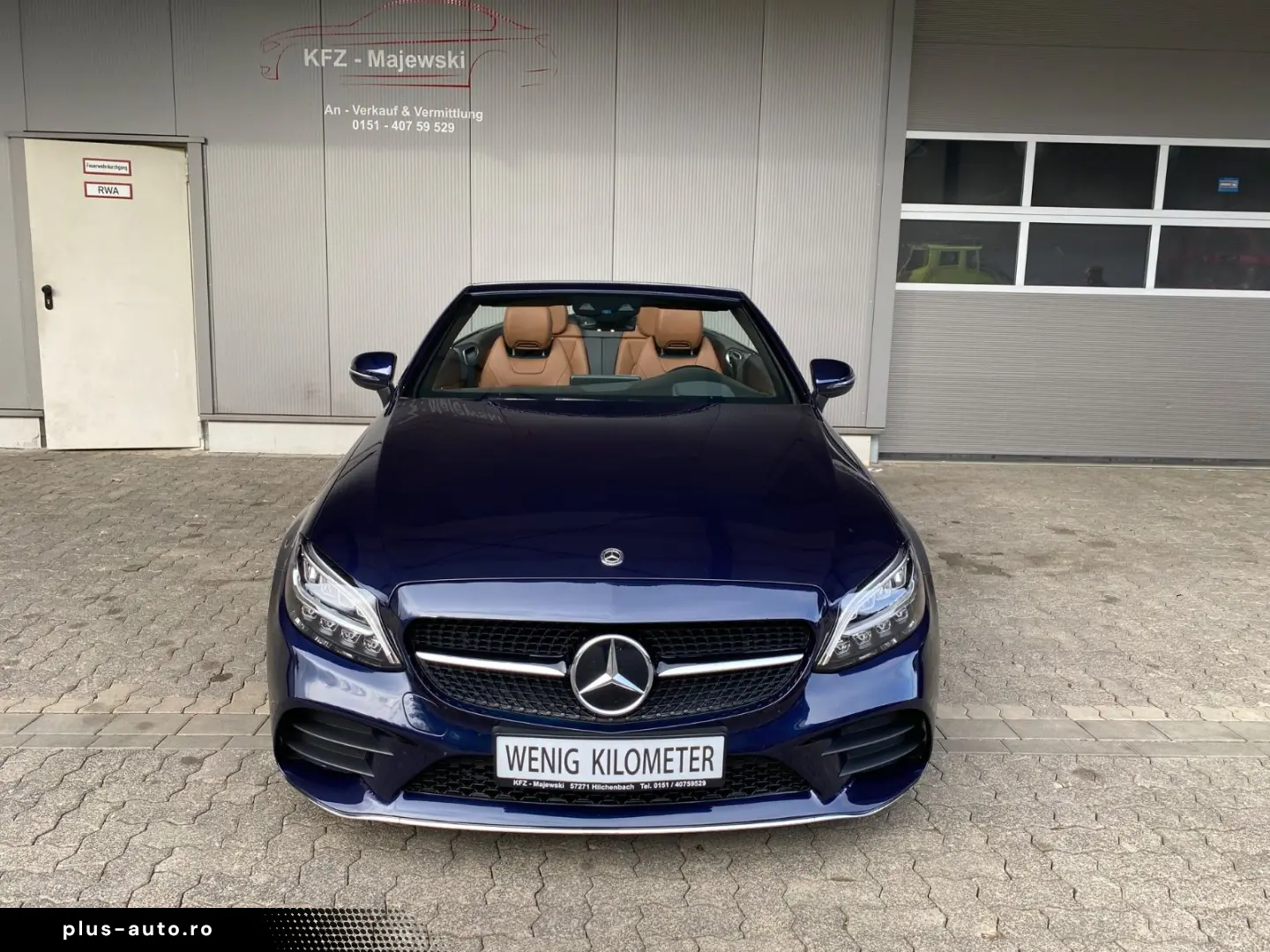 MERCEDES-BENZ C 300 Cabrio  HUD  Burmester