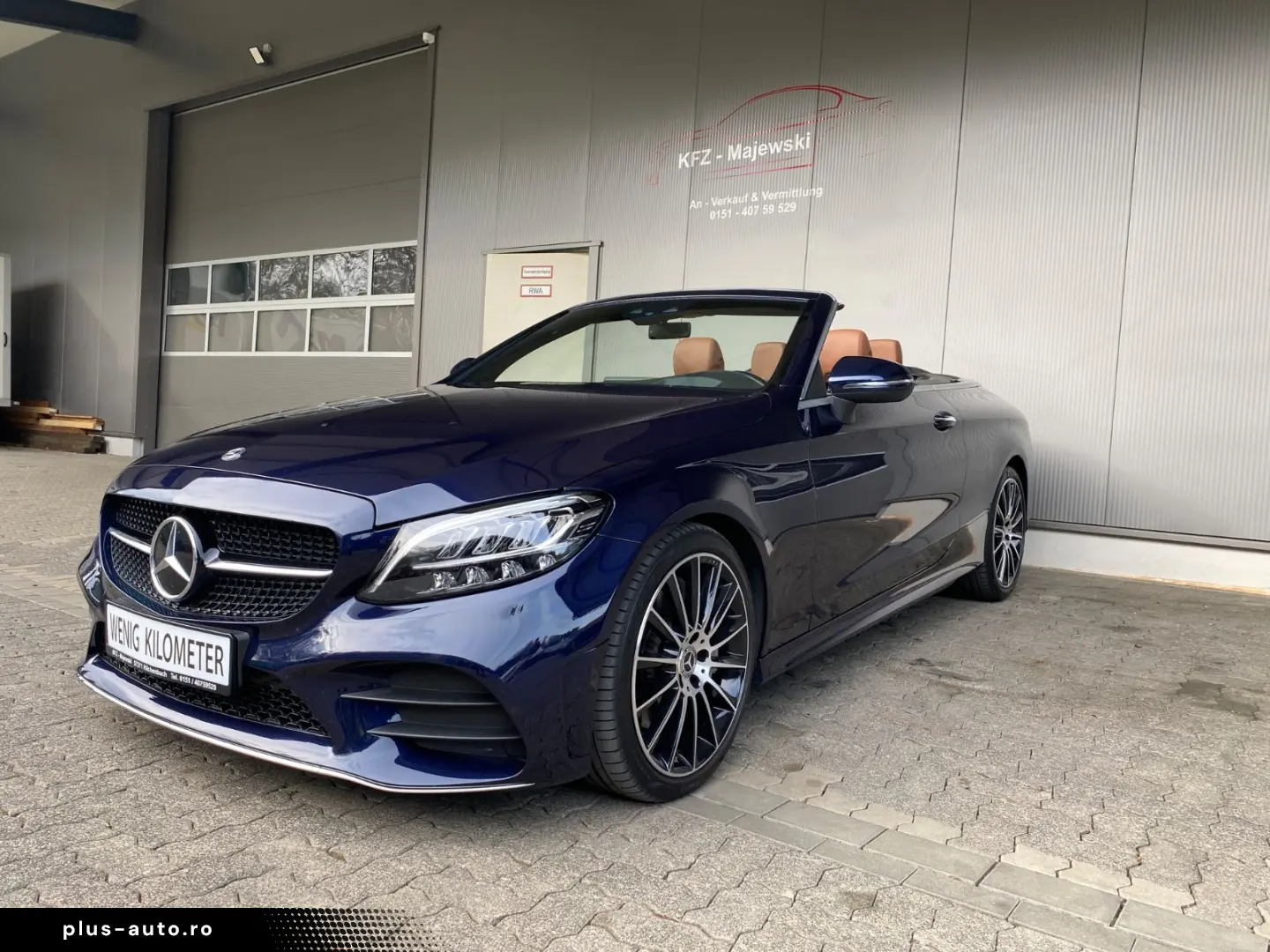 MERCEDES-BENZ C 300 Cabrio  HUD  Burmester