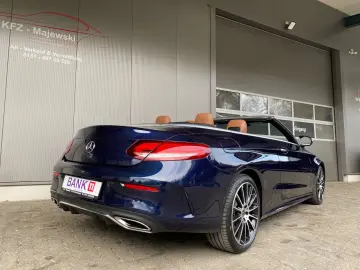 MERCEDES-BENZ C 300 Cabrio  HUD  Burmester
