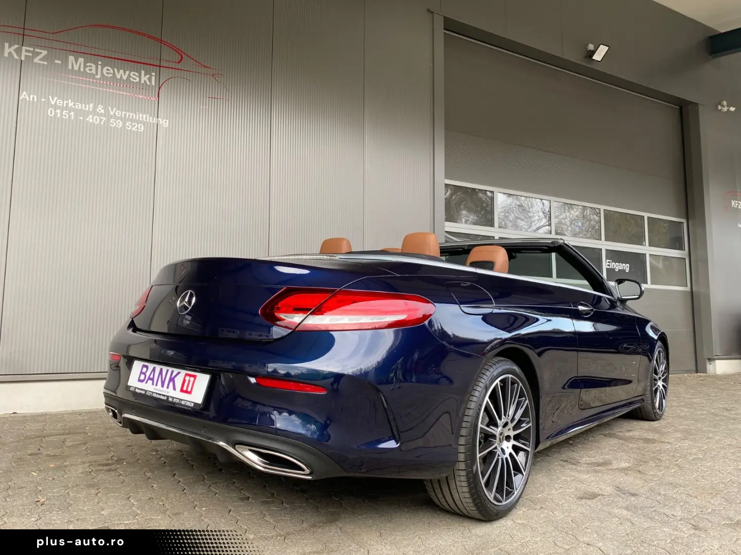 MERCEDES-BENZ C 300 Cabrio  HUD  Burmester