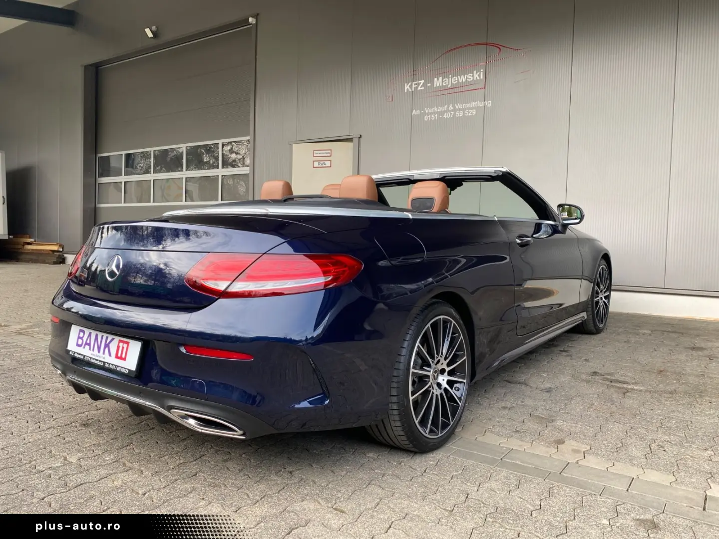 MERCEDES-BENZ C 300 Cabrio  HUD  Burmester
