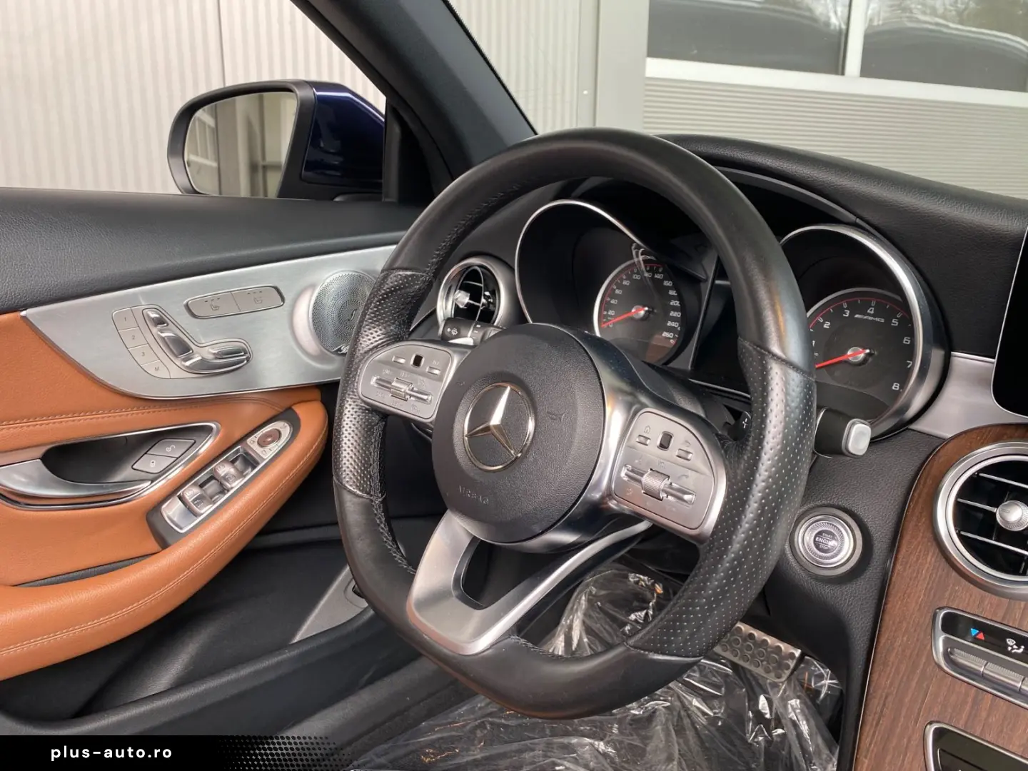 MERCEDES-BENZ C 300 Cabrio  HUD  Burmester