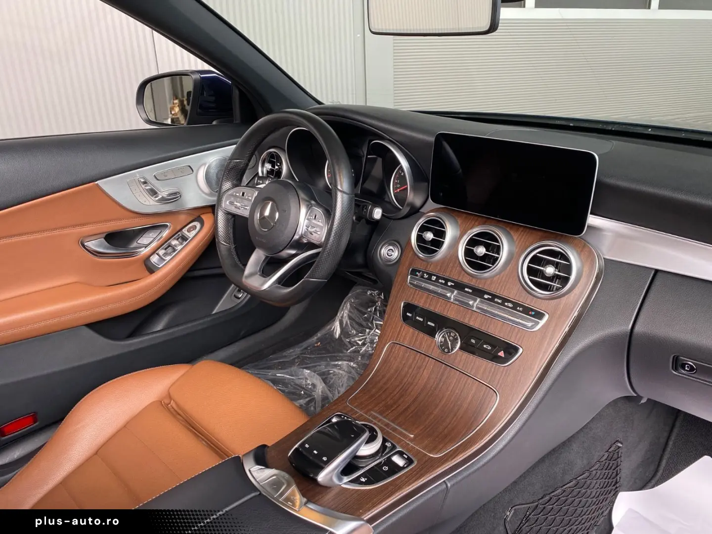 MERCEDES-BENZ C 300 Cabrio  HUD  Burmester